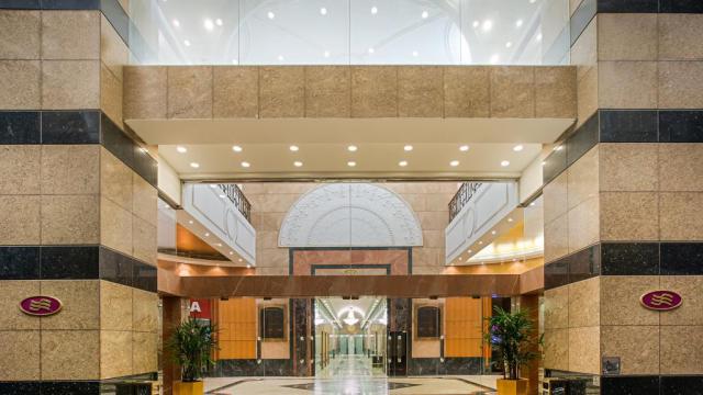 南京金鷹皇冠假日酒店