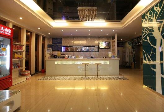 南京市建鄴區路路旅館（芒果酒店）